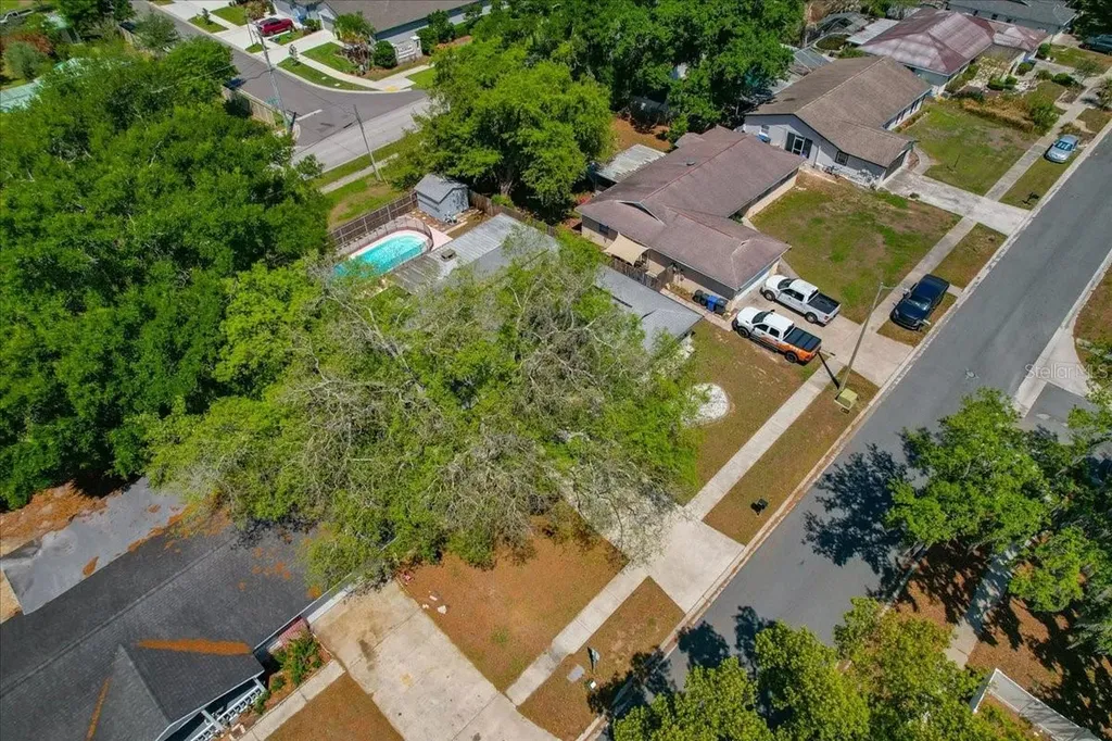 3809 Parkside Drive Valrico FL 33594