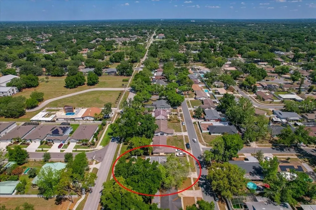 3809 Parkside Drive Valrico FL 33594