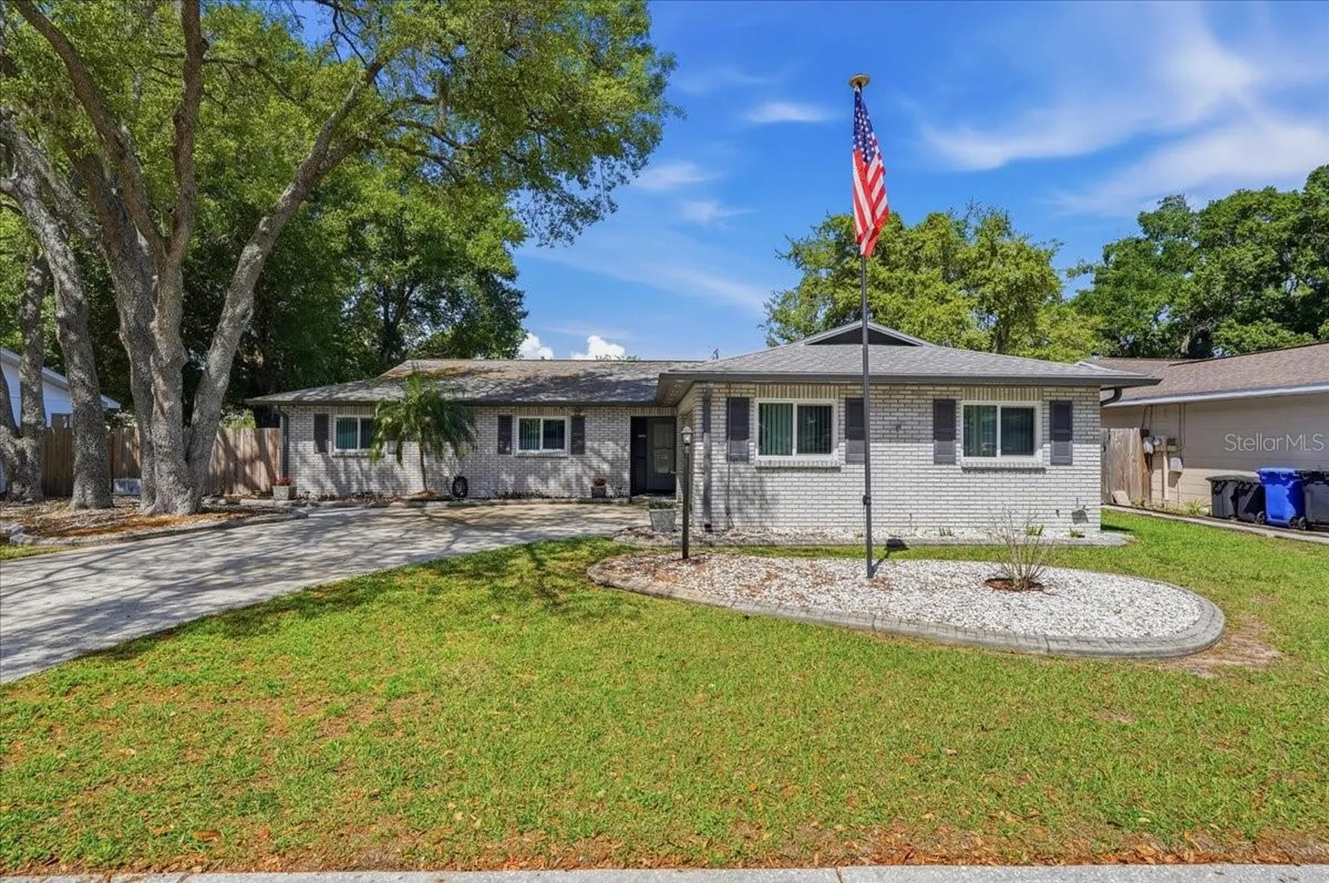 3809 Parkside Drive Valrico FL 33594
