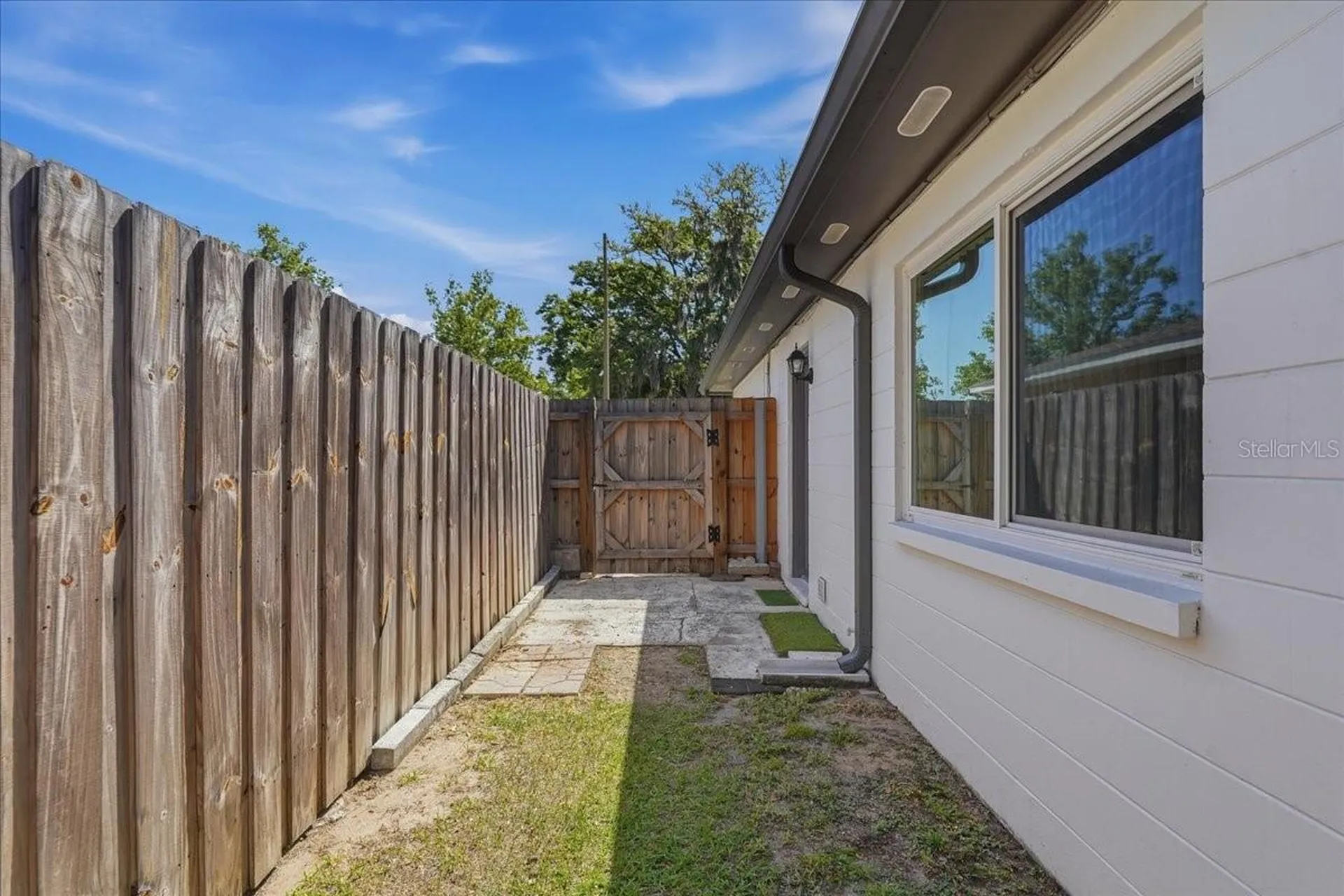 3809 Parkside Drive Valrico FL 33594