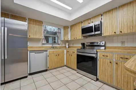 3809 Parkside Drive Valrico FL 33594