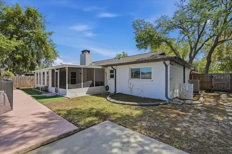 3809 Parkside Drive Valrico FL 33594