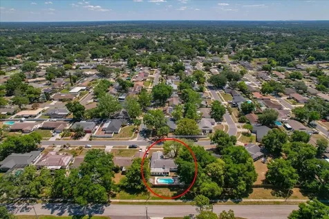 3809 Parkside Drive Valrico FL 33594