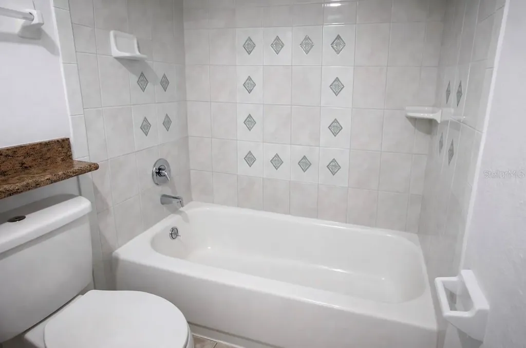 4407 S Semoran Boulevard Orlando FL 32822