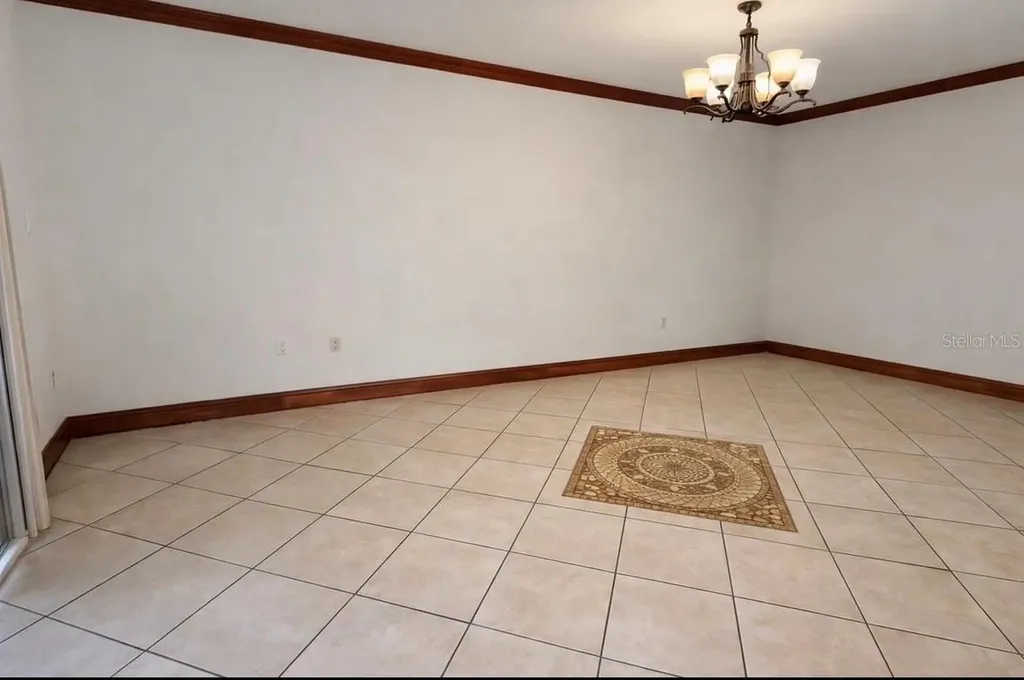 4407 S Semoran Boulevard Orlando FL 32822