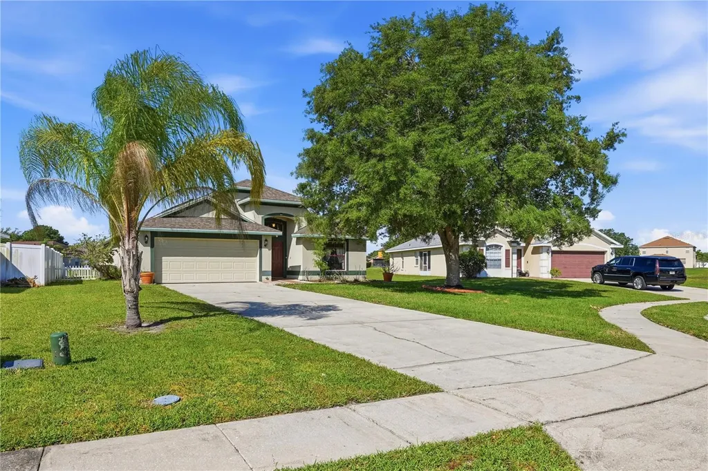2704 Eagle Creek Court Kissimmee FL 34746