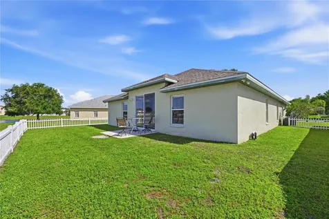 2704 Eagle Creek Court Kissimmee FL 34746
