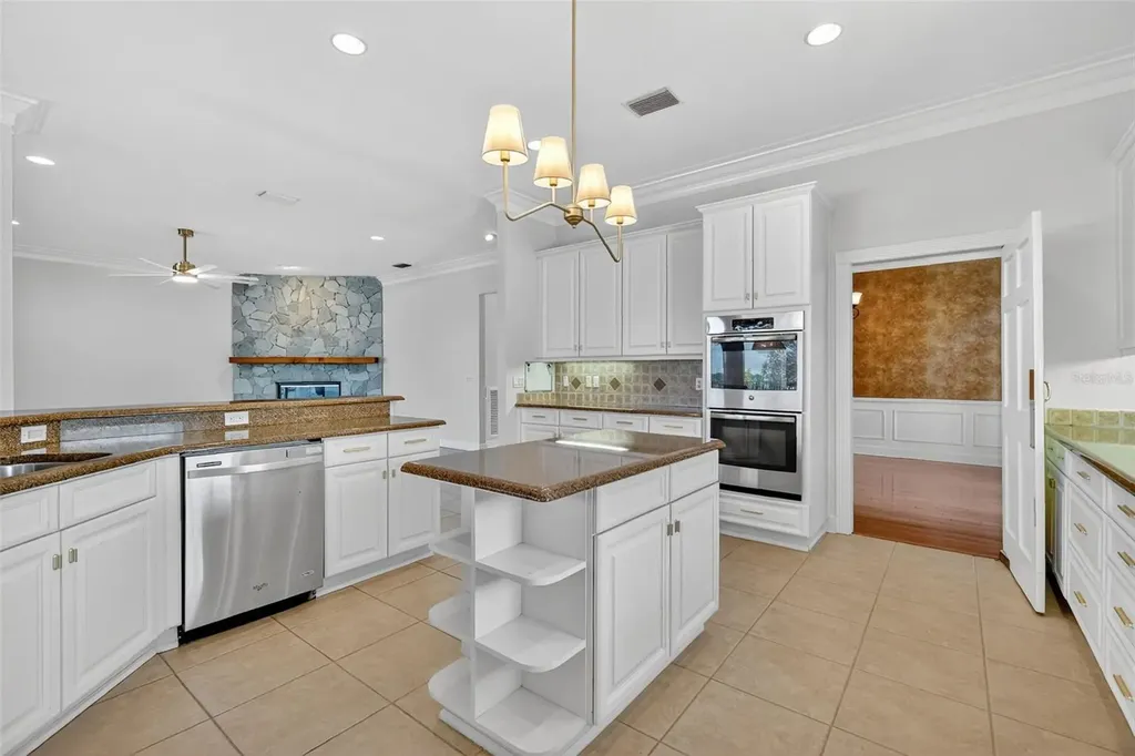 1741 Edgewater Drive Mount Dora FL 32757