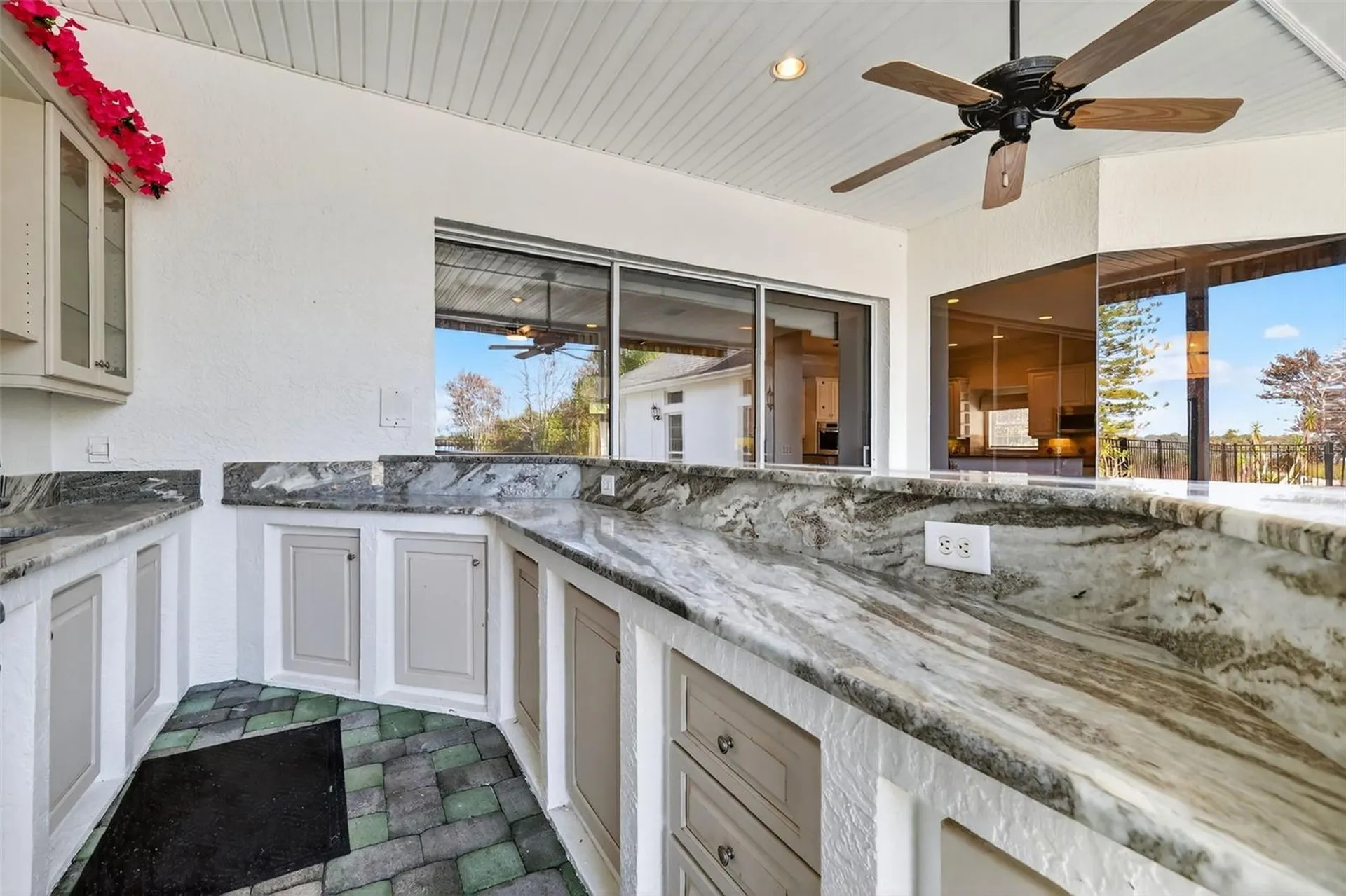 1741 Edgewater Drive Mount Dora FL 32757
