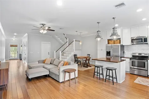 117 W Giddens Avenue Tampa FL 33603