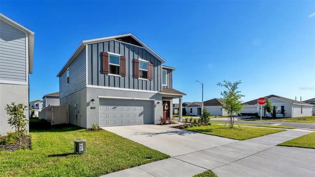 1985 Sarah Street Winter Haven FL 33884