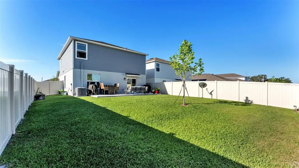 1985 Sarah Street Winter Haven FL 33884