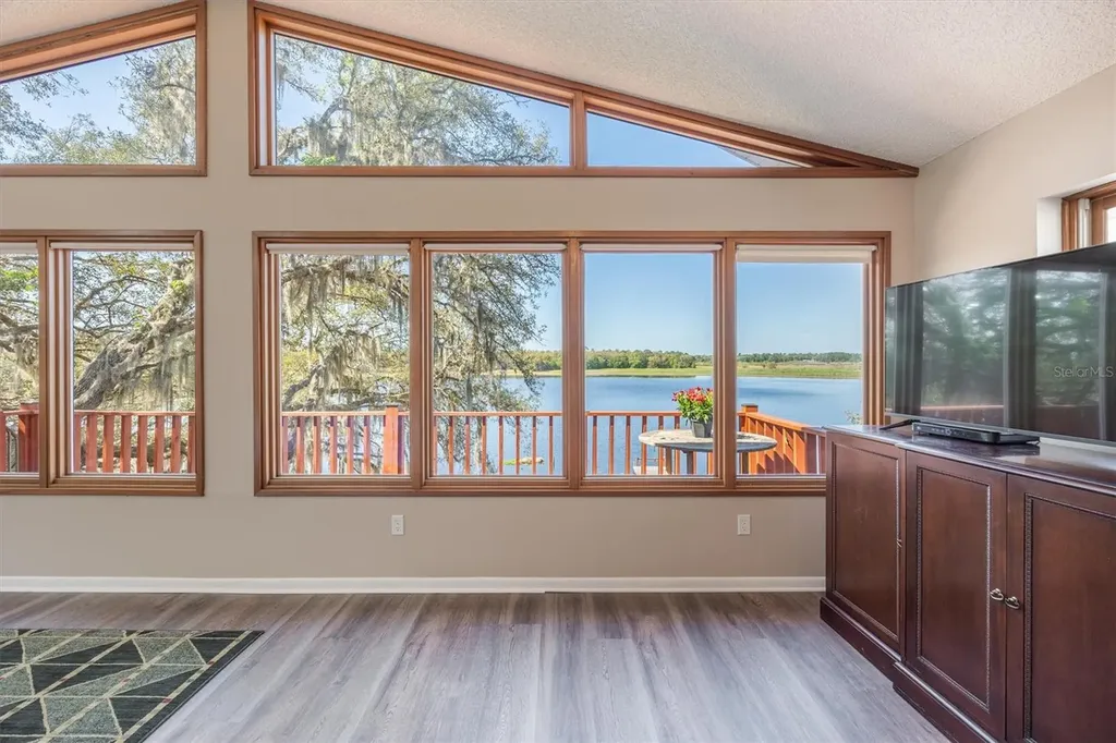 111 Kirby Trail Melrose FL 32666