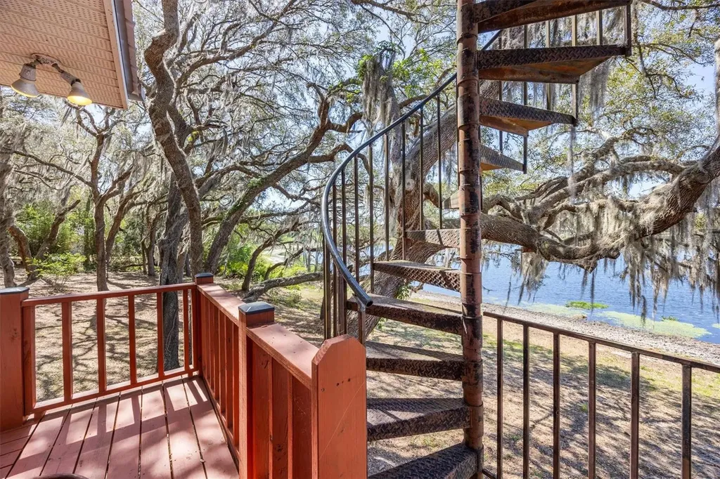 111 Kirby Trail Melrose FL 32666