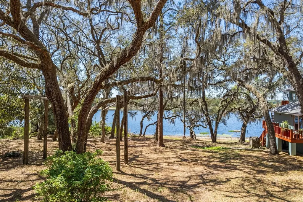 111 Kirby Trail Melrose FL 32666