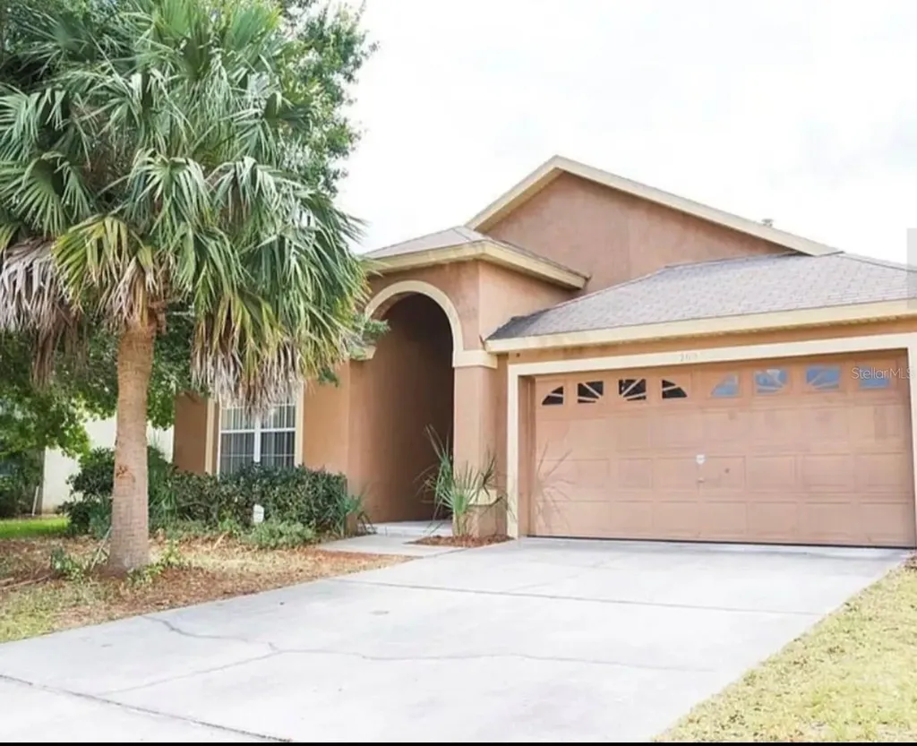 2697 Autumn Creek Circle Kissimmee FL 34747