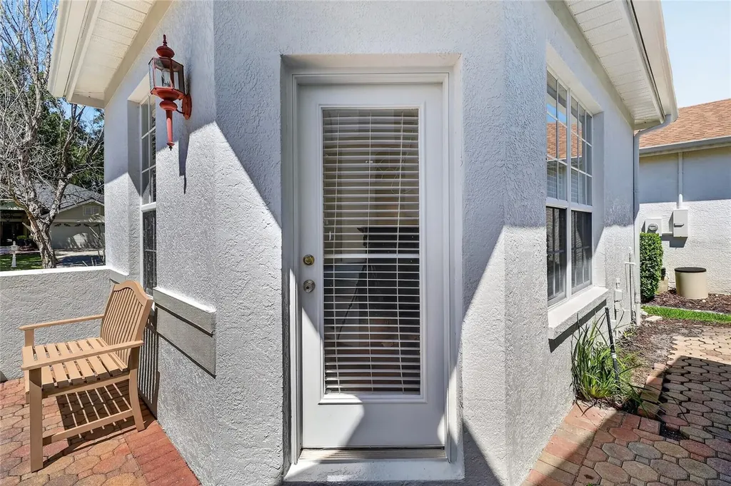 10206 Shadow Branch Drive Tampa FL 33647