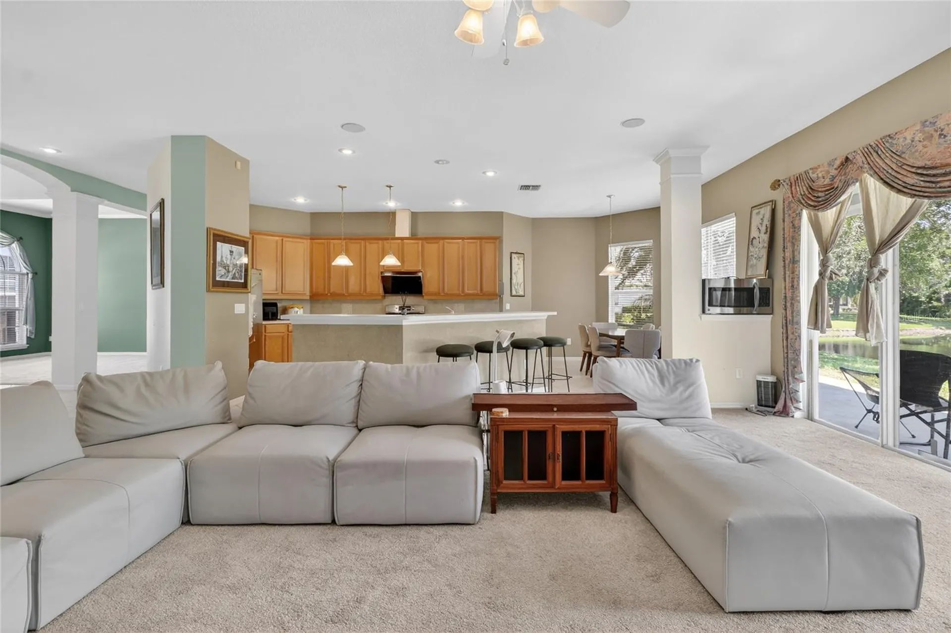 10206 Shadow Branch Drive Tampa FL 33647
