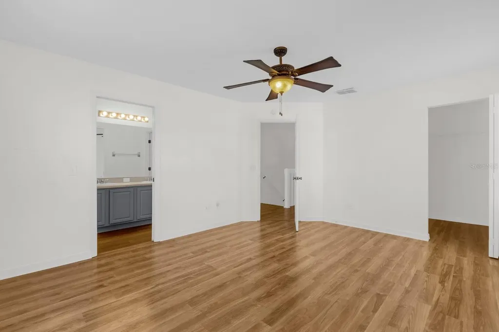 5090 NE 122nd Boulevard Oxford FL 34484