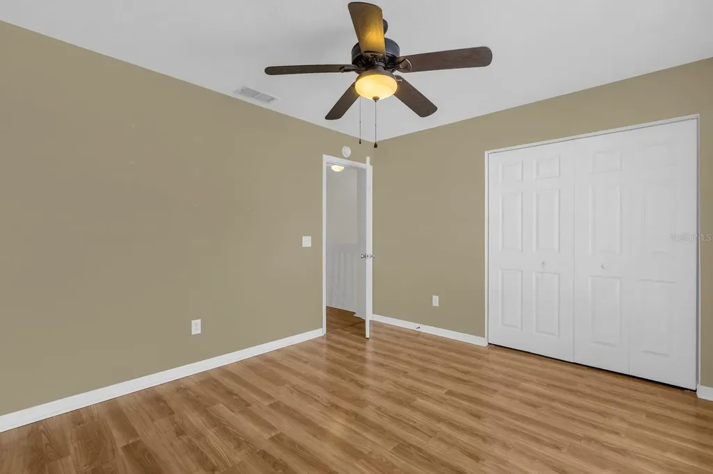 5090 NE 122nd Boulevard Oxford FL 34484