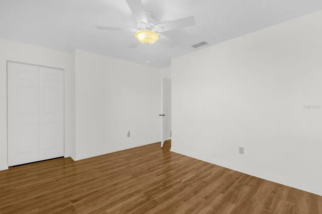 5090 NE 122nd Boulevard Oxford FL 34484