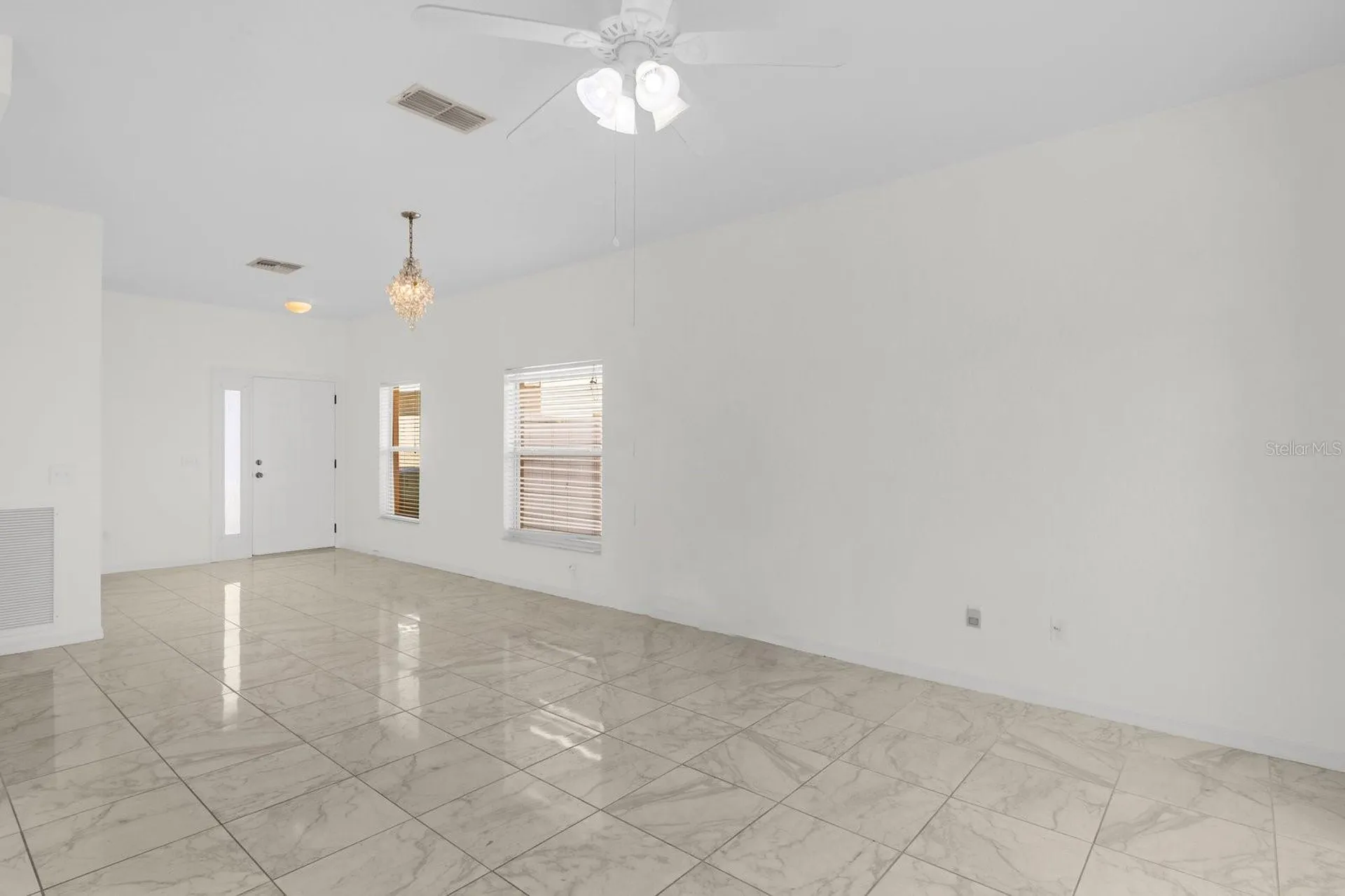 5090 NE 122nd Boulevard Oxford FL 34484