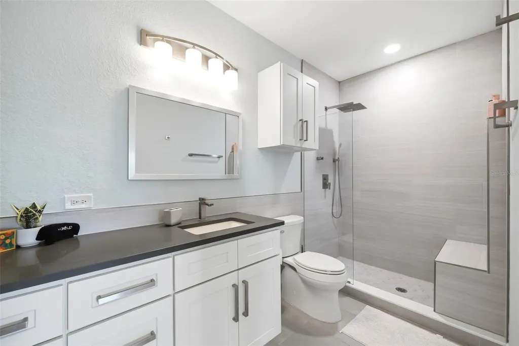 210 3rd Street W Bradenton FL 34205