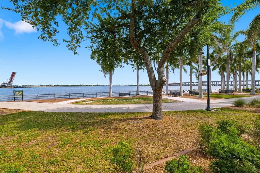 210 3rd Street W Bradenton FL 34205