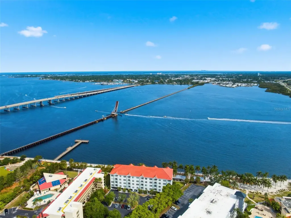210 3rd Street W Bradenton FL 34205