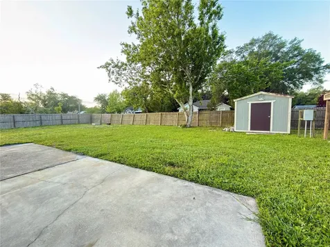 4850 Lake Shore Drive St Cloud FL 34772