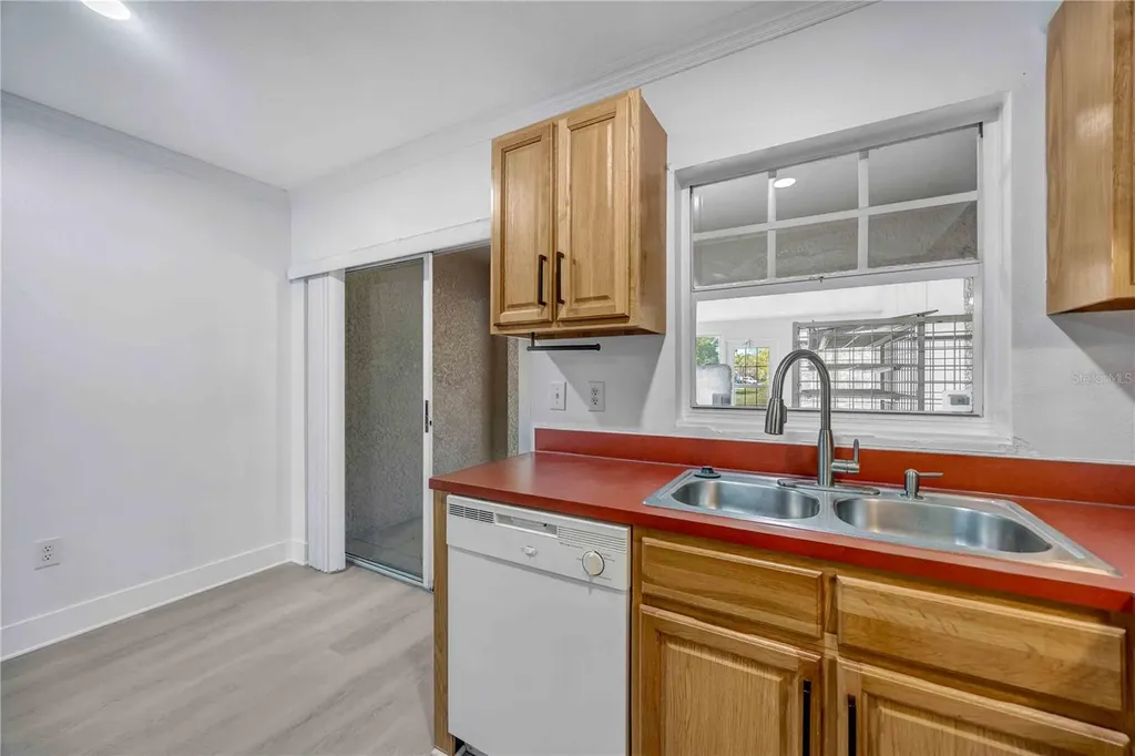 727 Kensington Lake Circle Brandon FL 33511