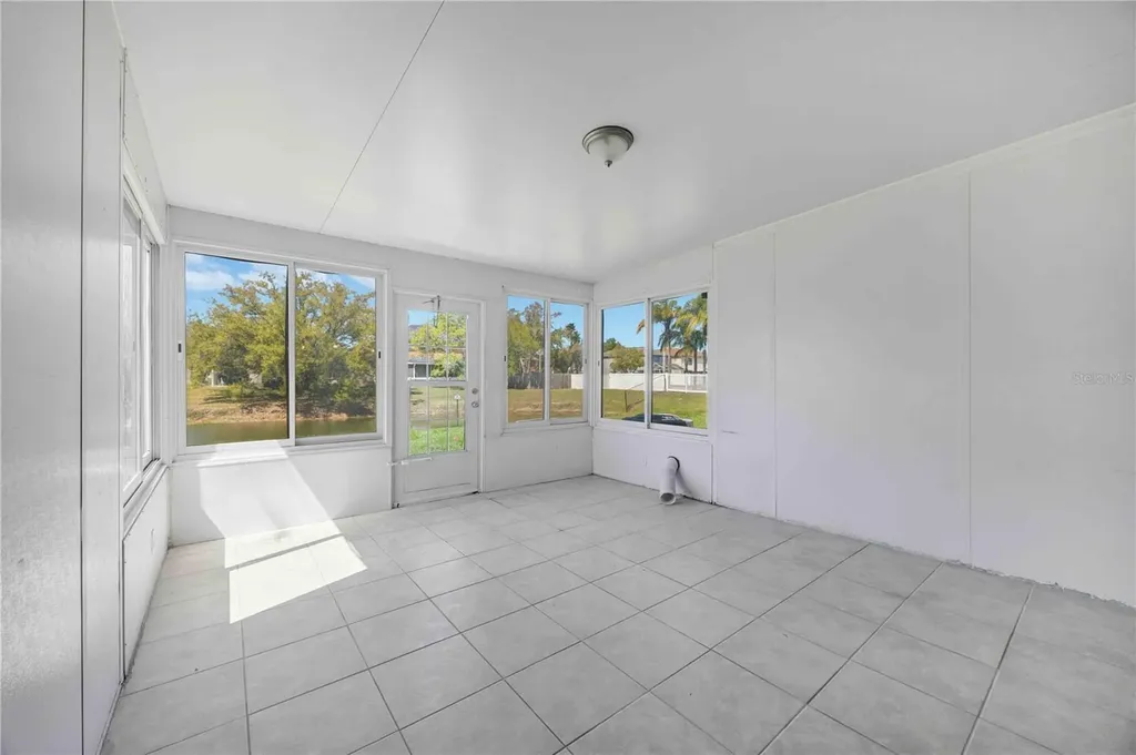 727 Kensington Lake Circle Brandon FL 33511