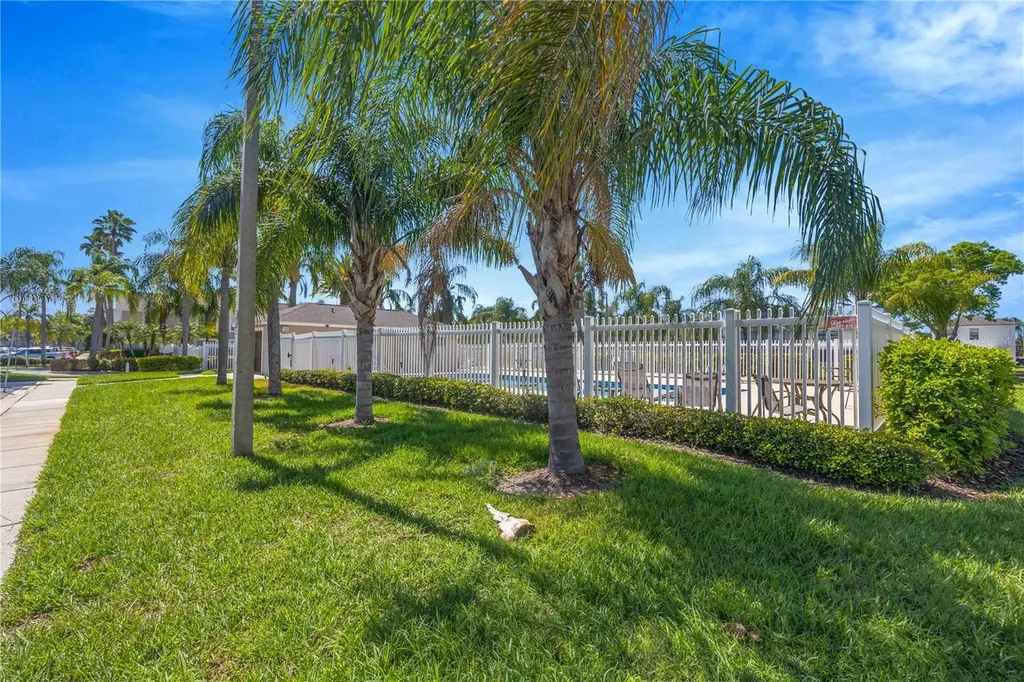 727 Kensington Lake Circle Brandon FL 33511