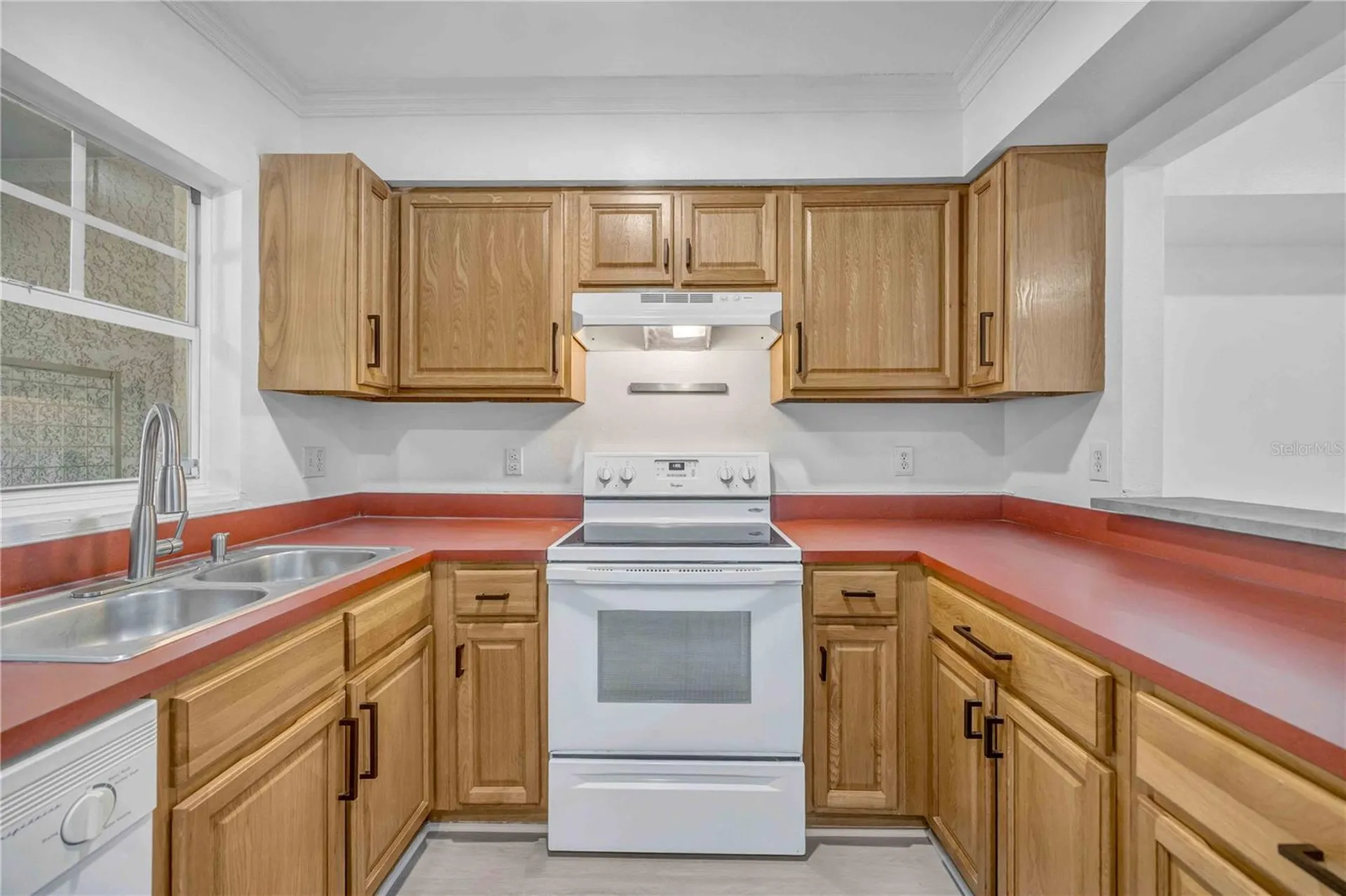 727 Kensington Lake Circle Brandon FL 33511