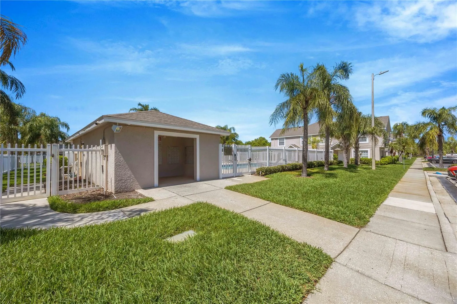 727 Kensington Lake Circle Brandon FL 33511
