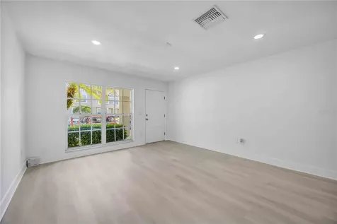 727 Kensington Lake Circle Brandon FL 33511