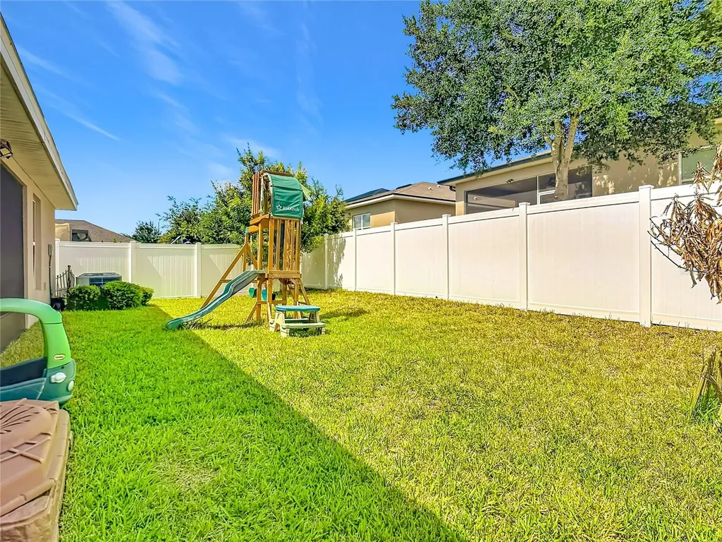 818 Landmark Hills Drive Haines City FL 33844