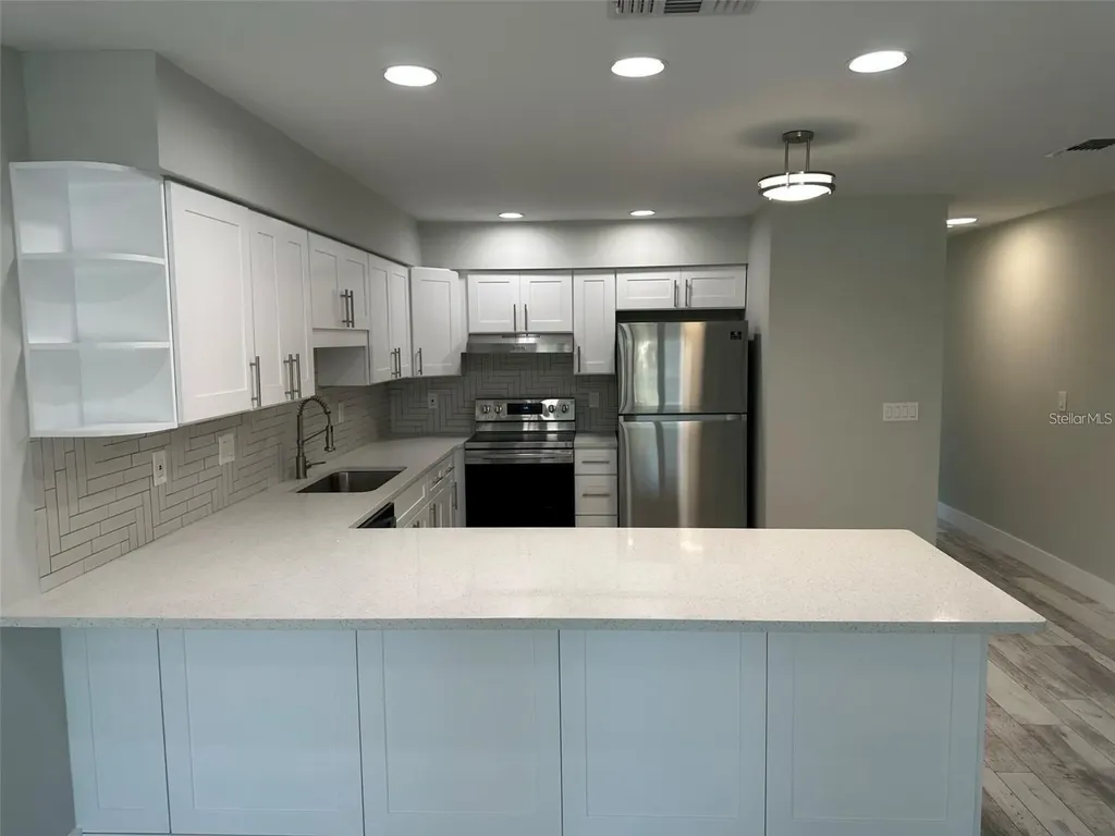440 50th Avenue N St Petersburg FL 33703