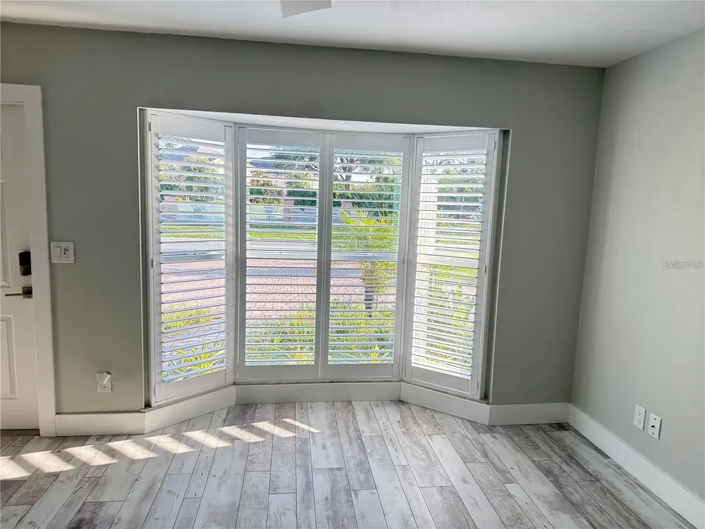 440 50th Avenue N St Petersburg FL 33703
