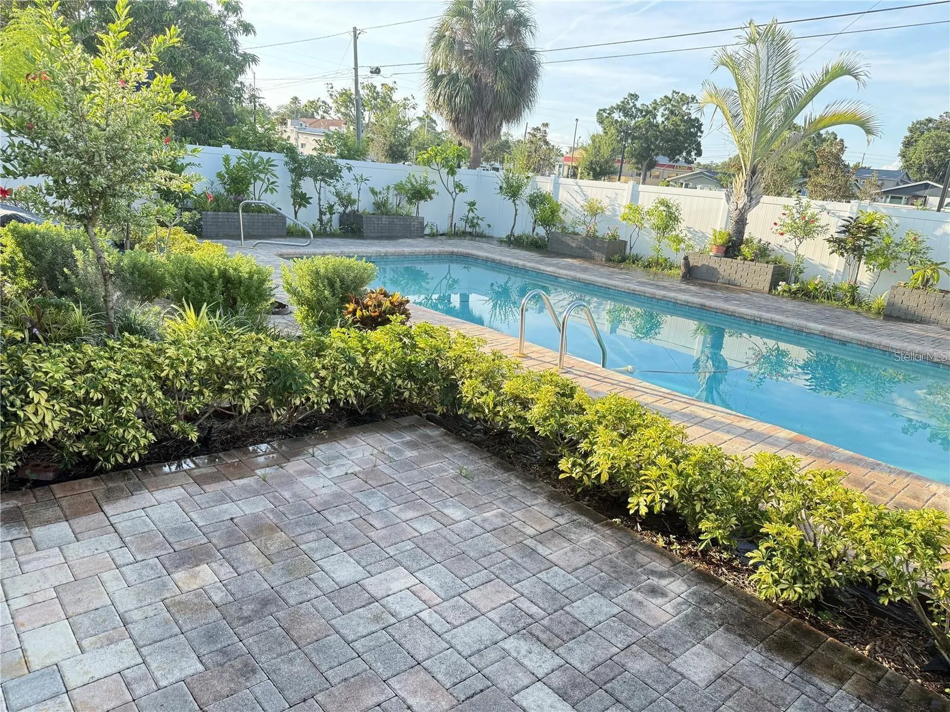 440 50th Avenue N St Petersburg FL 33703