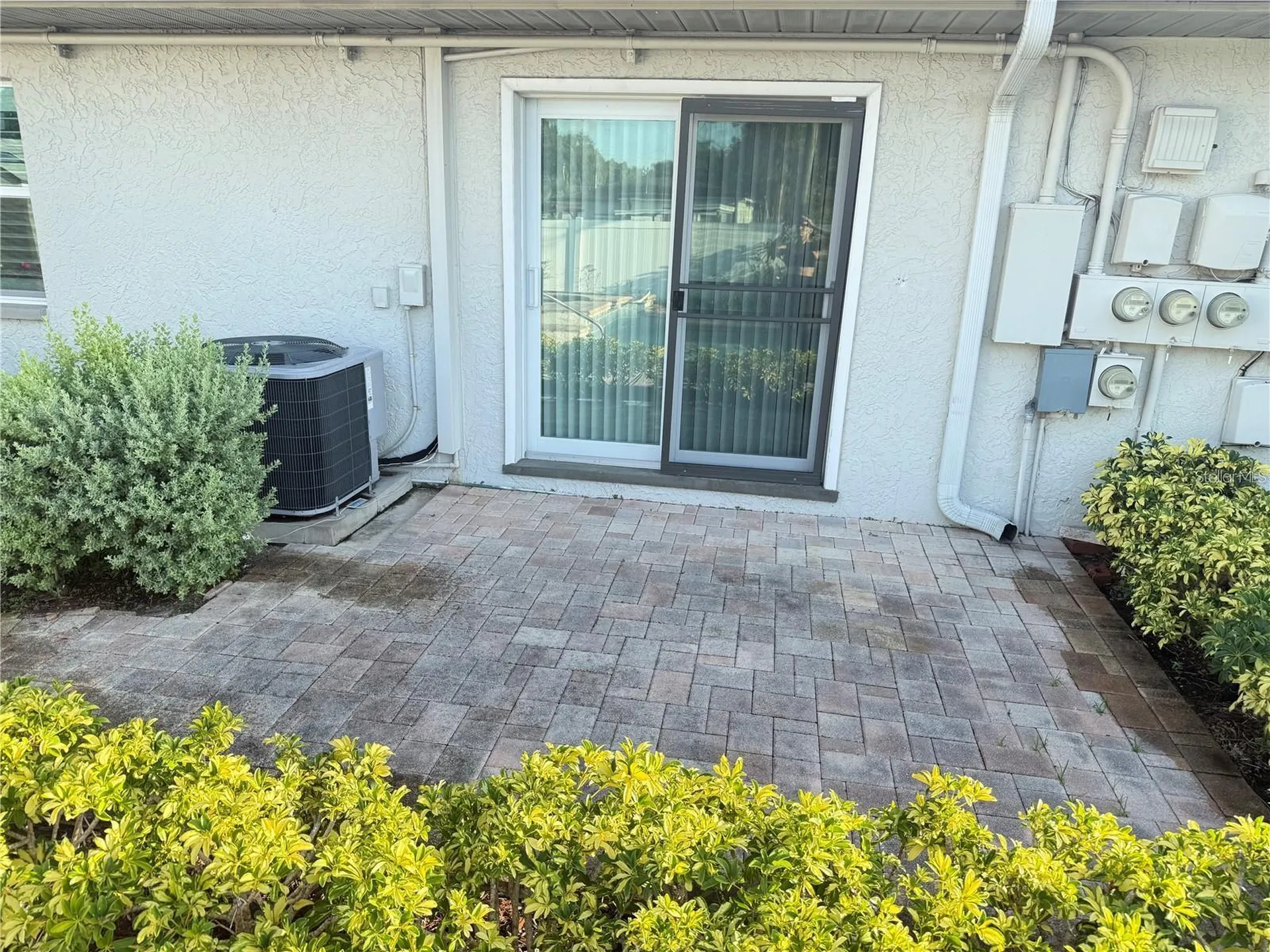 440 50th Avenue N St Petersburg FL 33703