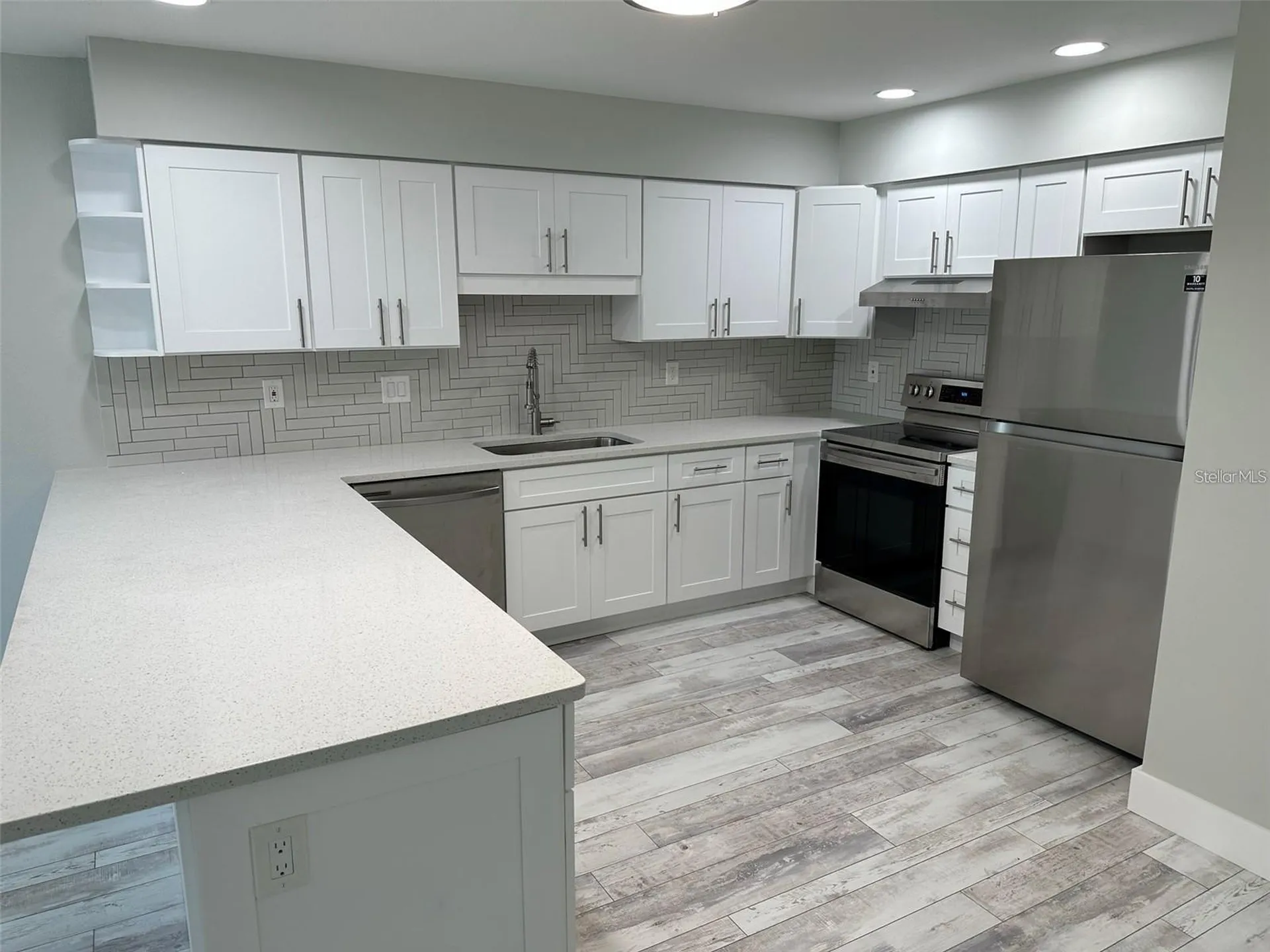 440 50th Avenue N St Petersburg FL 33703