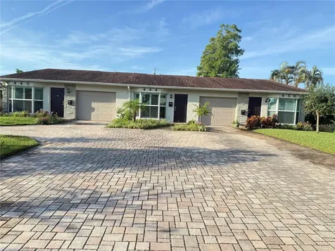 440 50th Avenue N St Petersburg FL 33703
