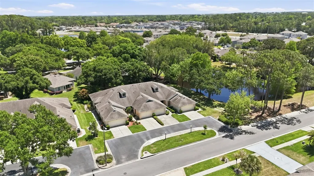 220 Juniper Way Tavares FL 32778