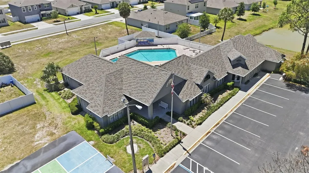220 Juniper Way Tavares FL 32778
