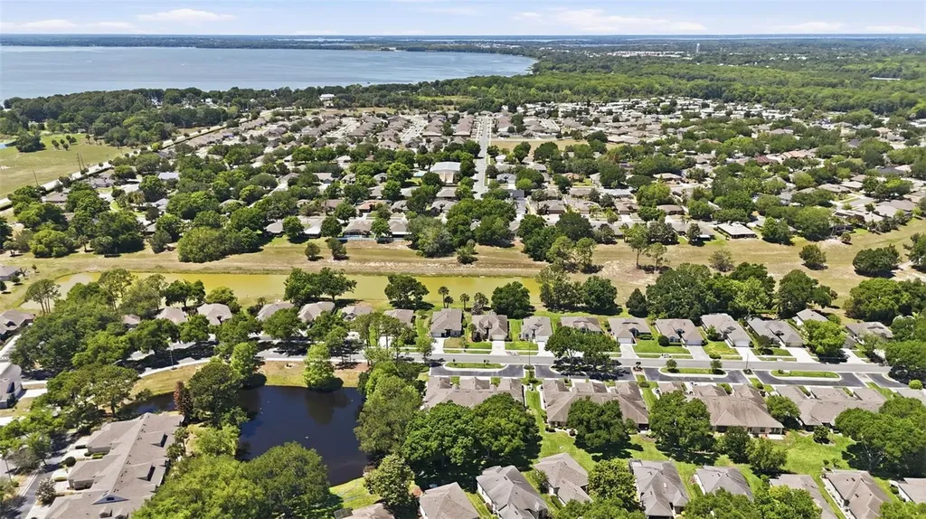 220 Juniper Way Tavares FL 32778