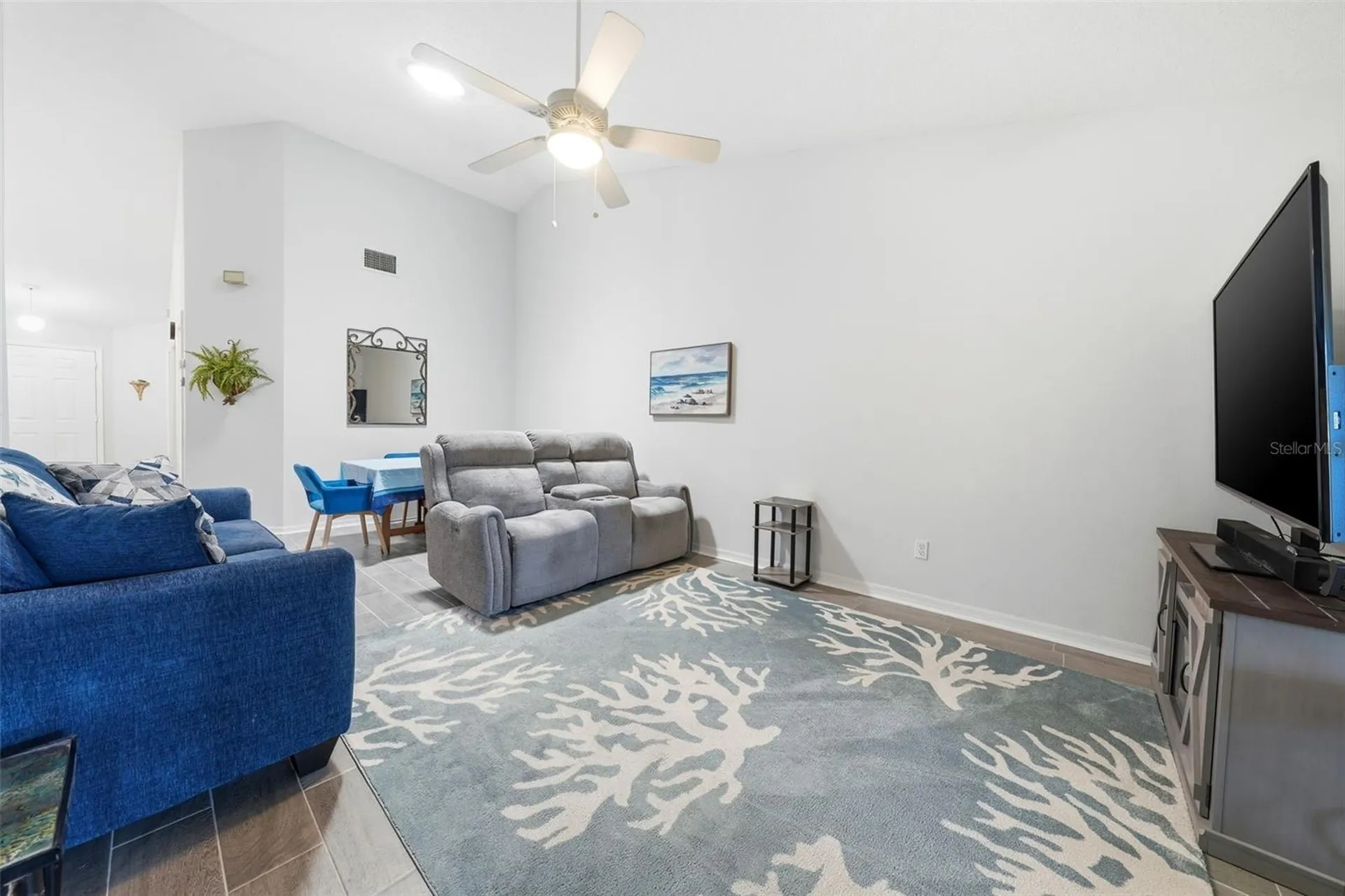 220 Juniper Way Tavares FL 32778