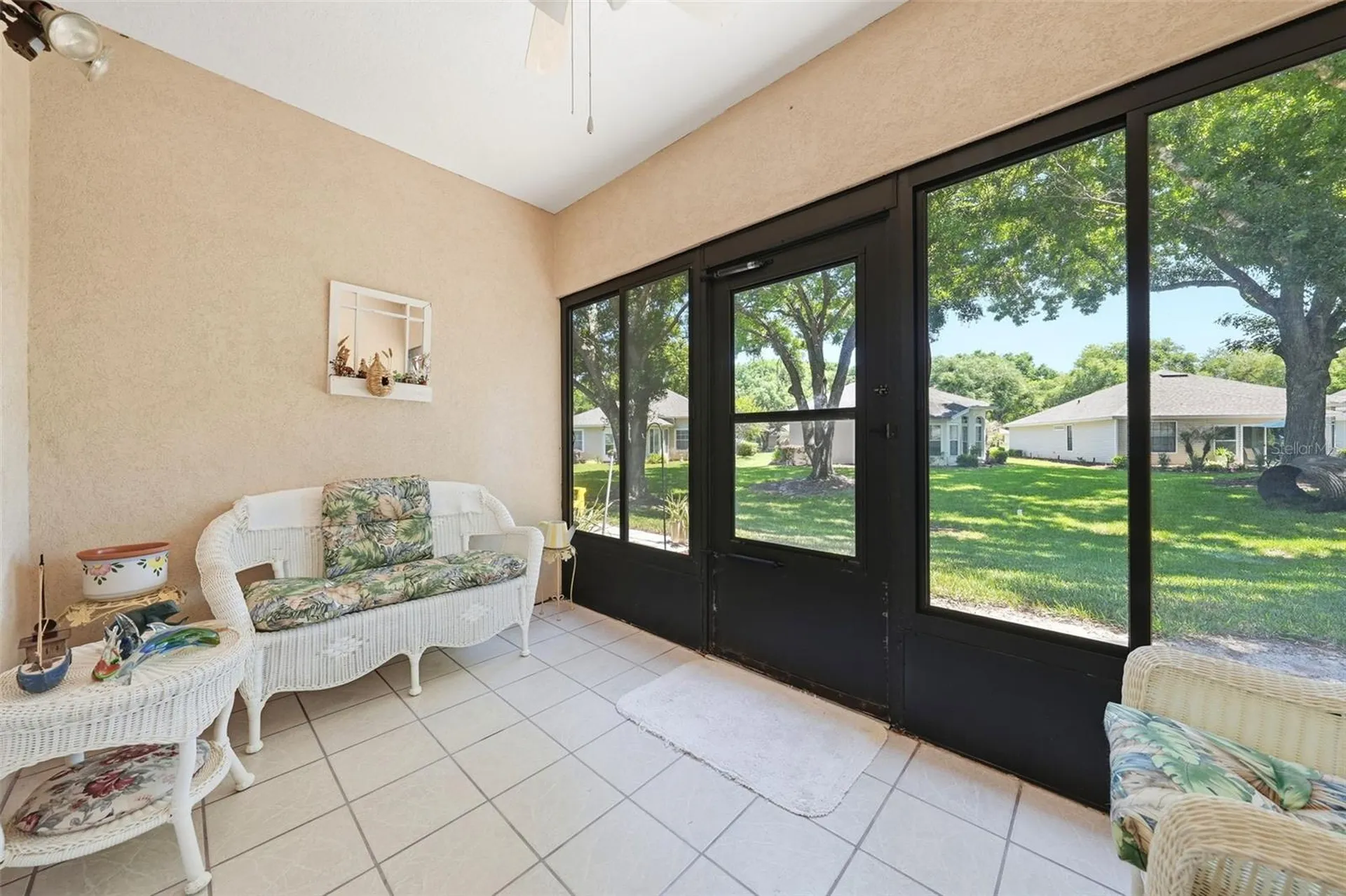 220 Juniper Way Tavares FL 32778