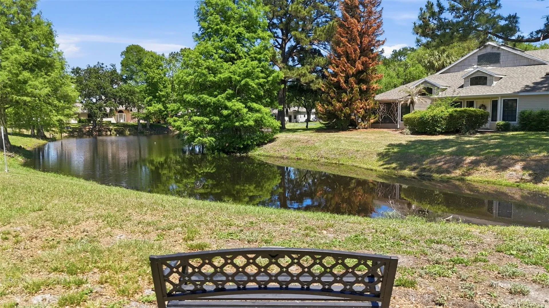 220 Juniper Way Tavares FL 32778