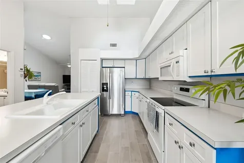 220 Juniper Way Tavares FL 32778
